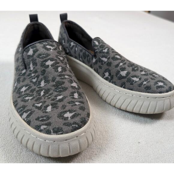 Sofft Gray Sneakers Leopard Print Slip-On, Size 7 1/2M‎ - Picture 7 of 7